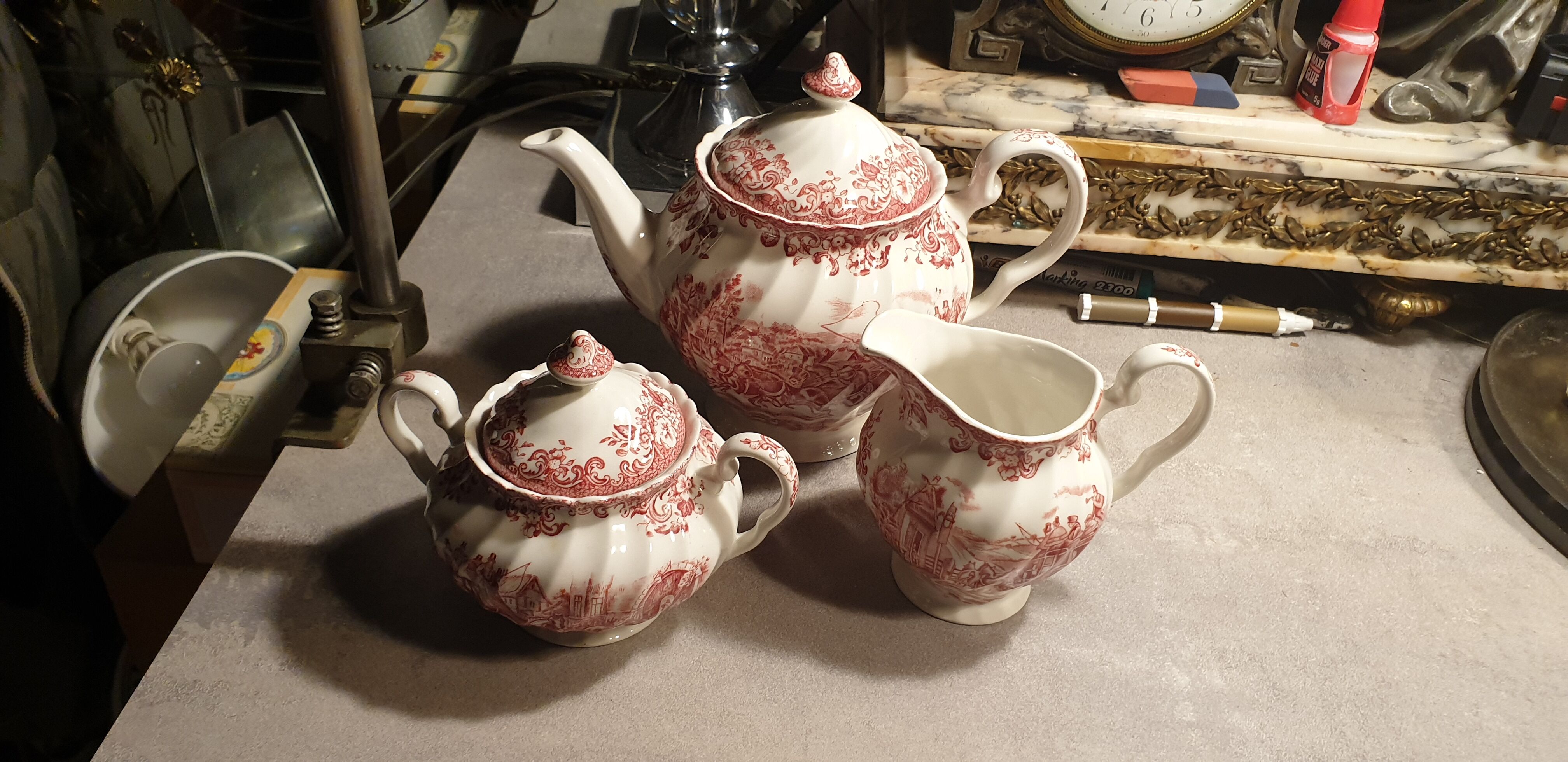 3-piece coffee service, JOHNSON BROS COACHING SCENES