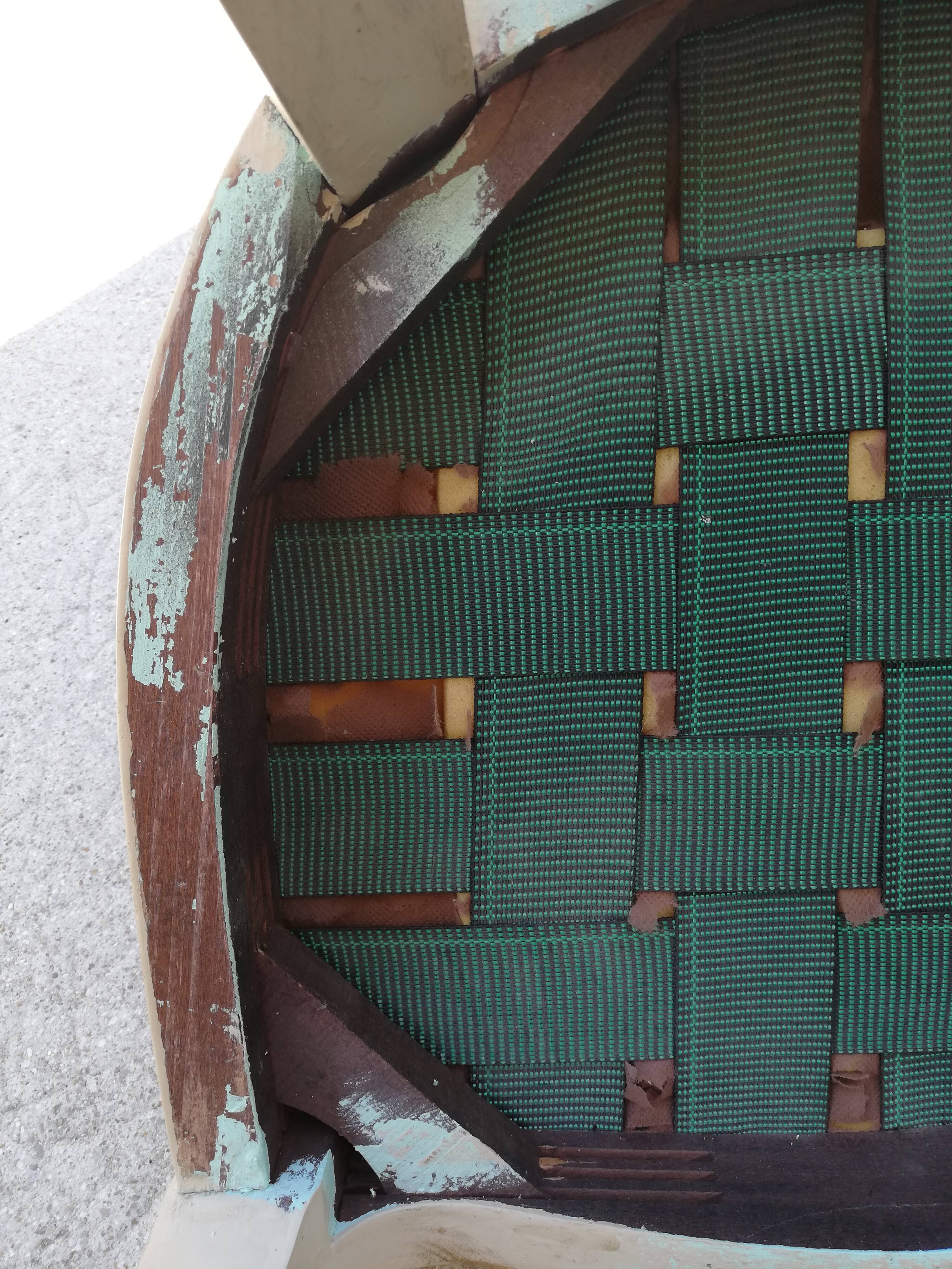 Duo of chairs medallions