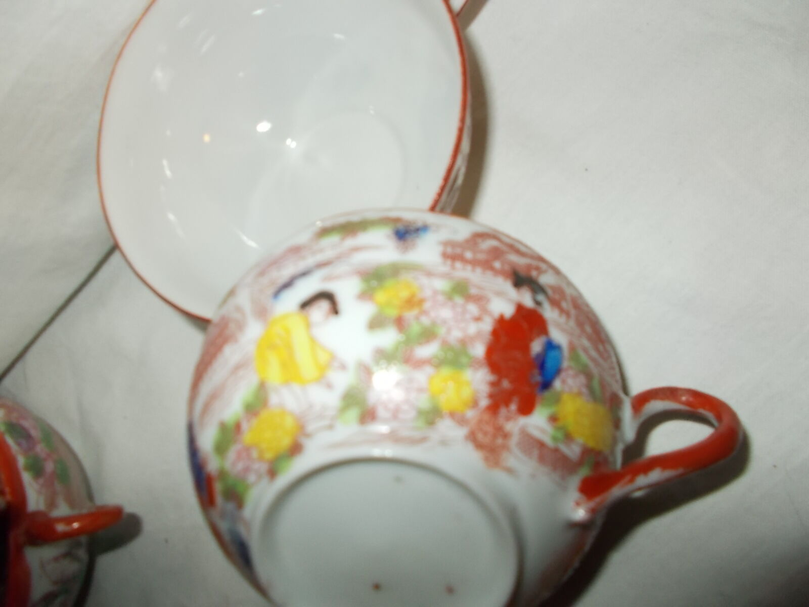 Very fine porcelain maruku china tea service