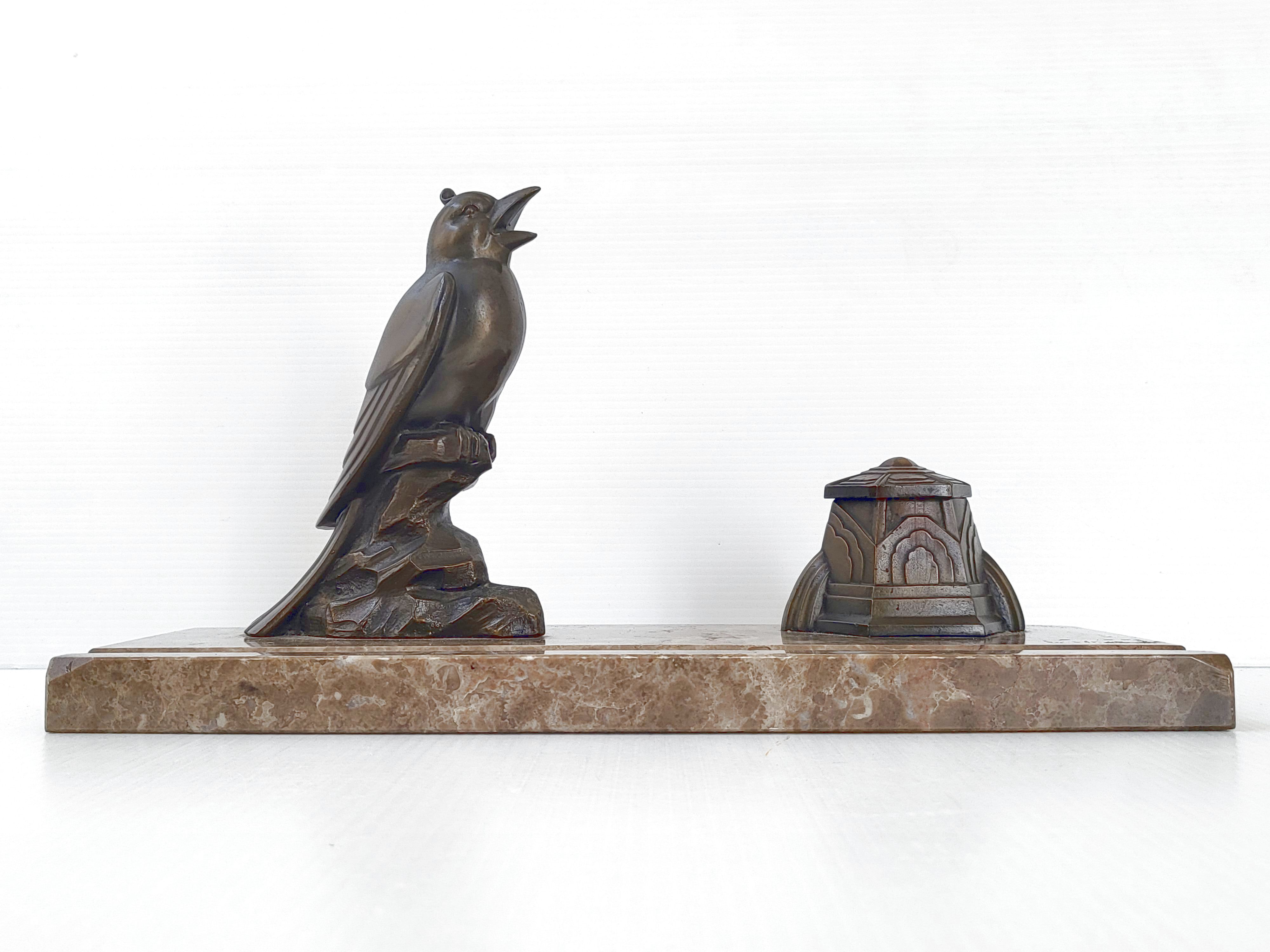 Art Deco marble inkwell & regulates