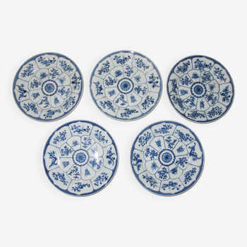 set of 5 Chinese blue and white plates, China 18th 19th century