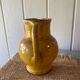Carafe terre cuite jaune