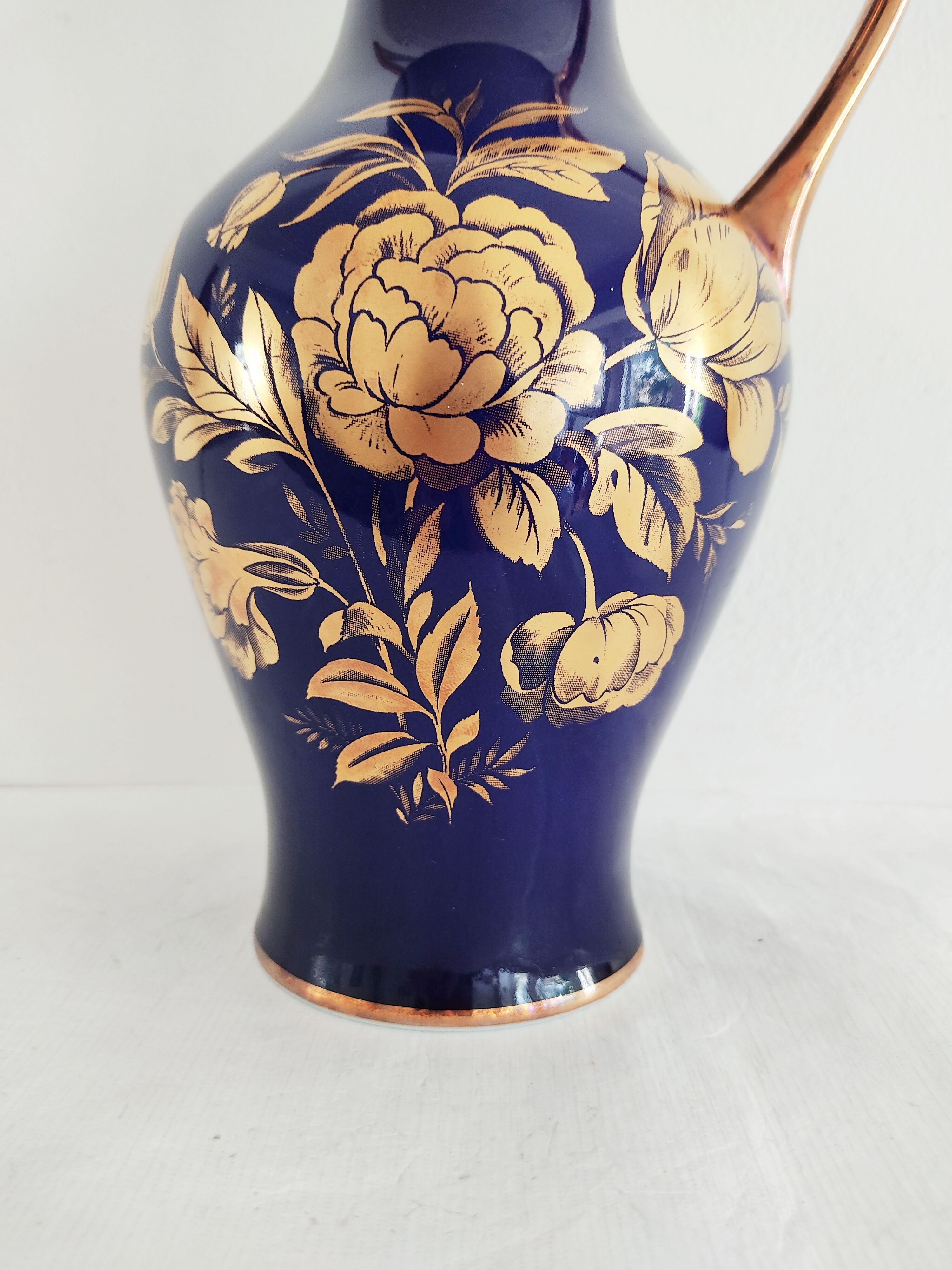 Porcelain vase Royal porzellan Bavaria