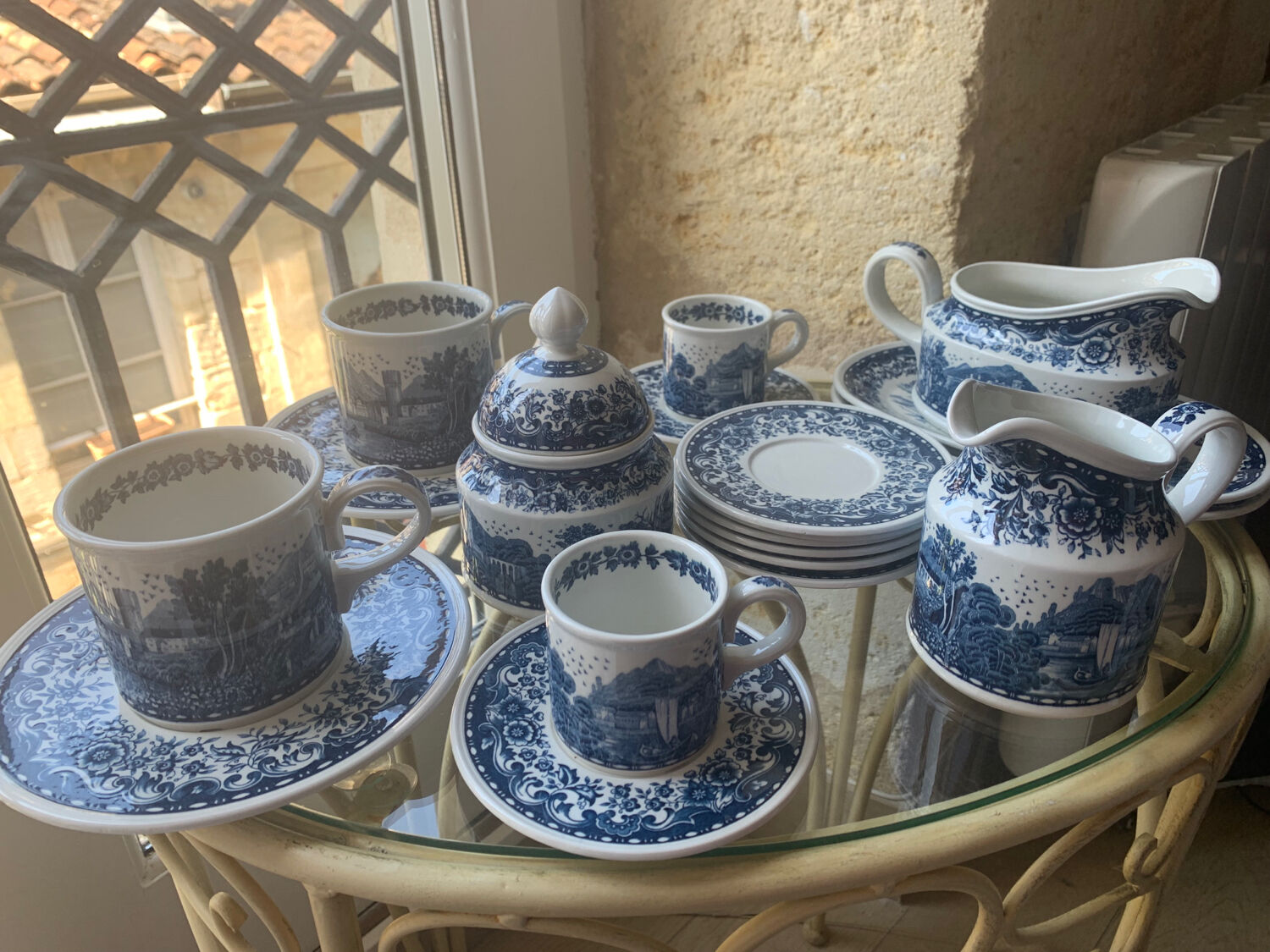 Villeroy & Boch "blue castle" breakfast service