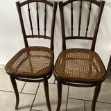 Paire de chaises Thonet cannées