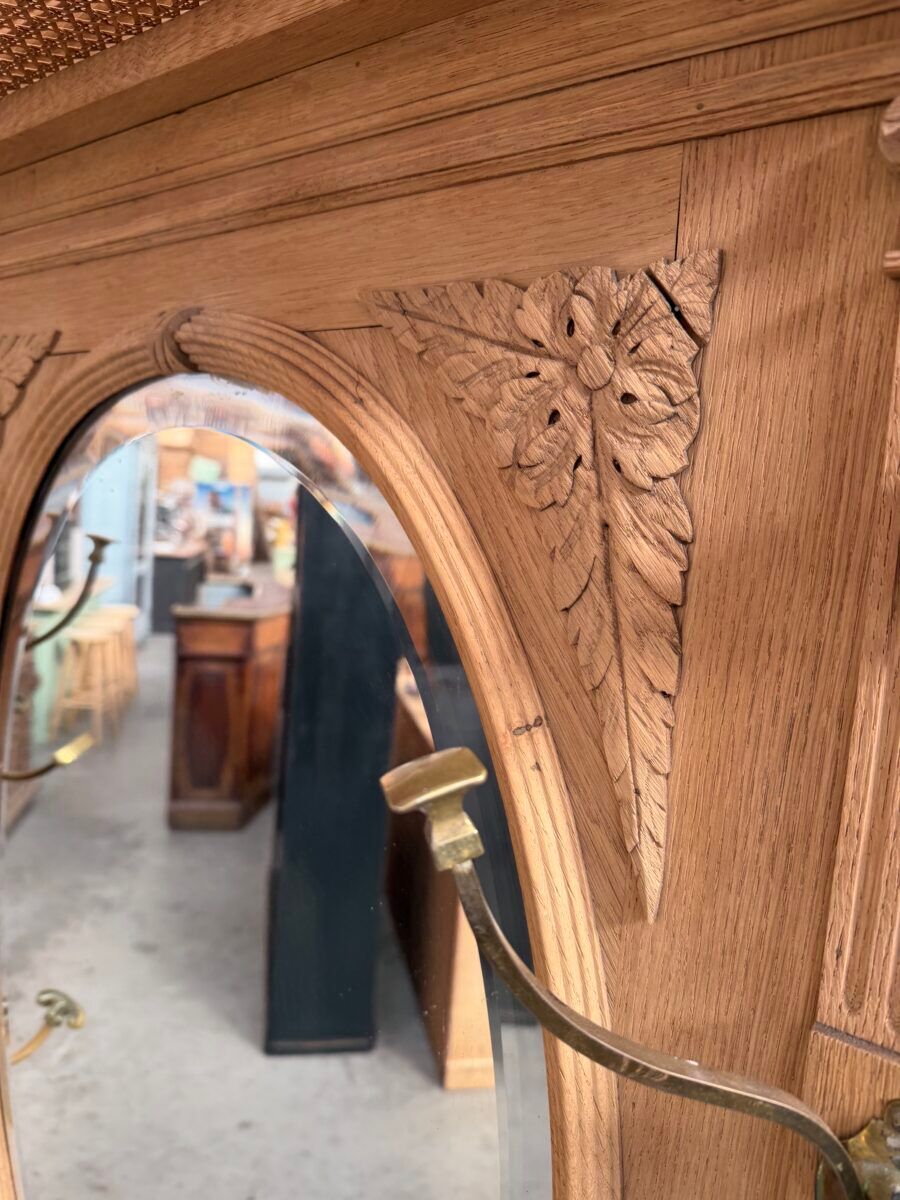 Entrance hall wardrobe from the early 20th century.