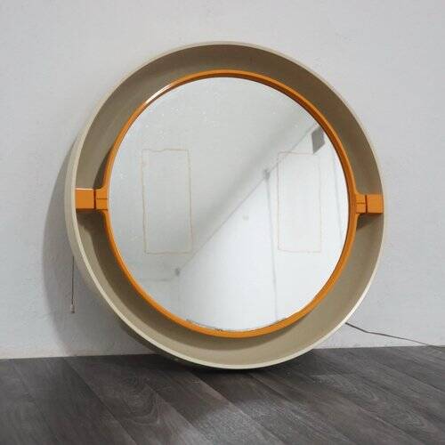 Space Age Plastic Mirror in the style of Specchio Allibert, 1970s