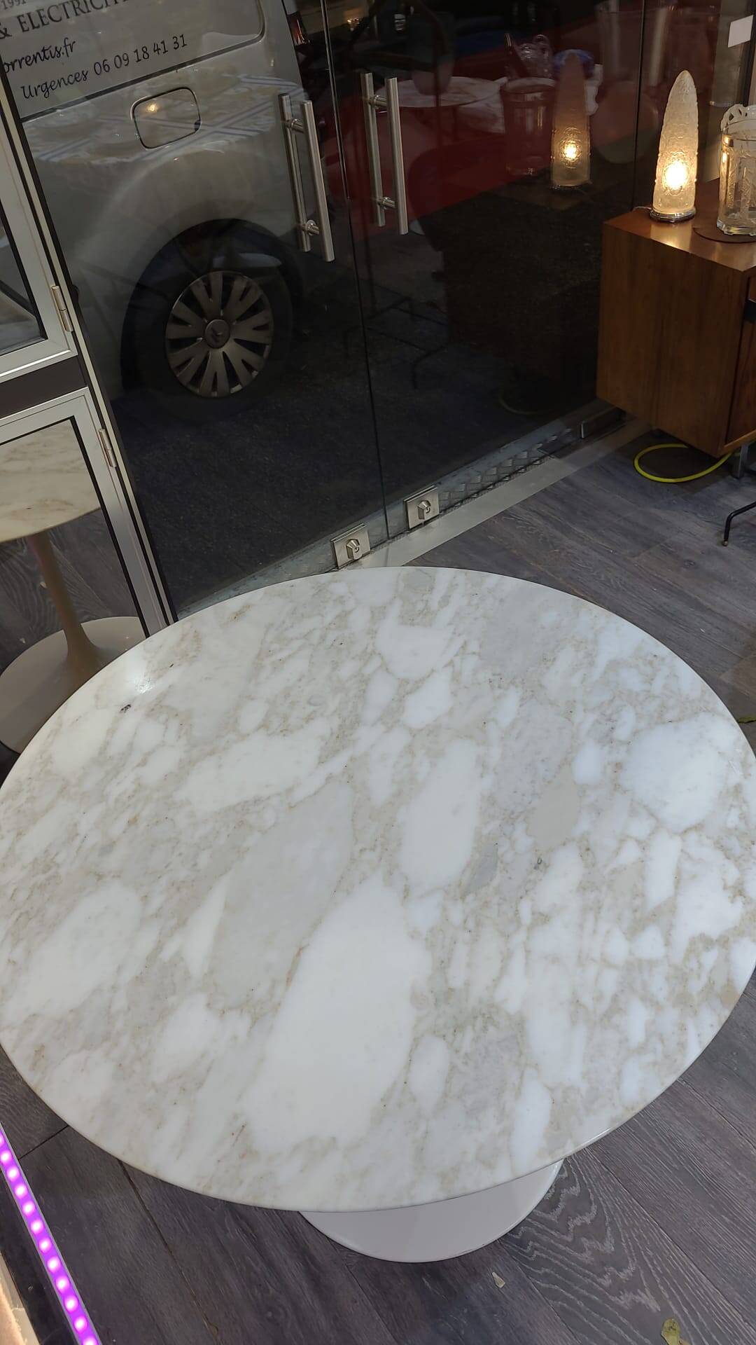 Saarinen table in Calacatta marble round 91 cm