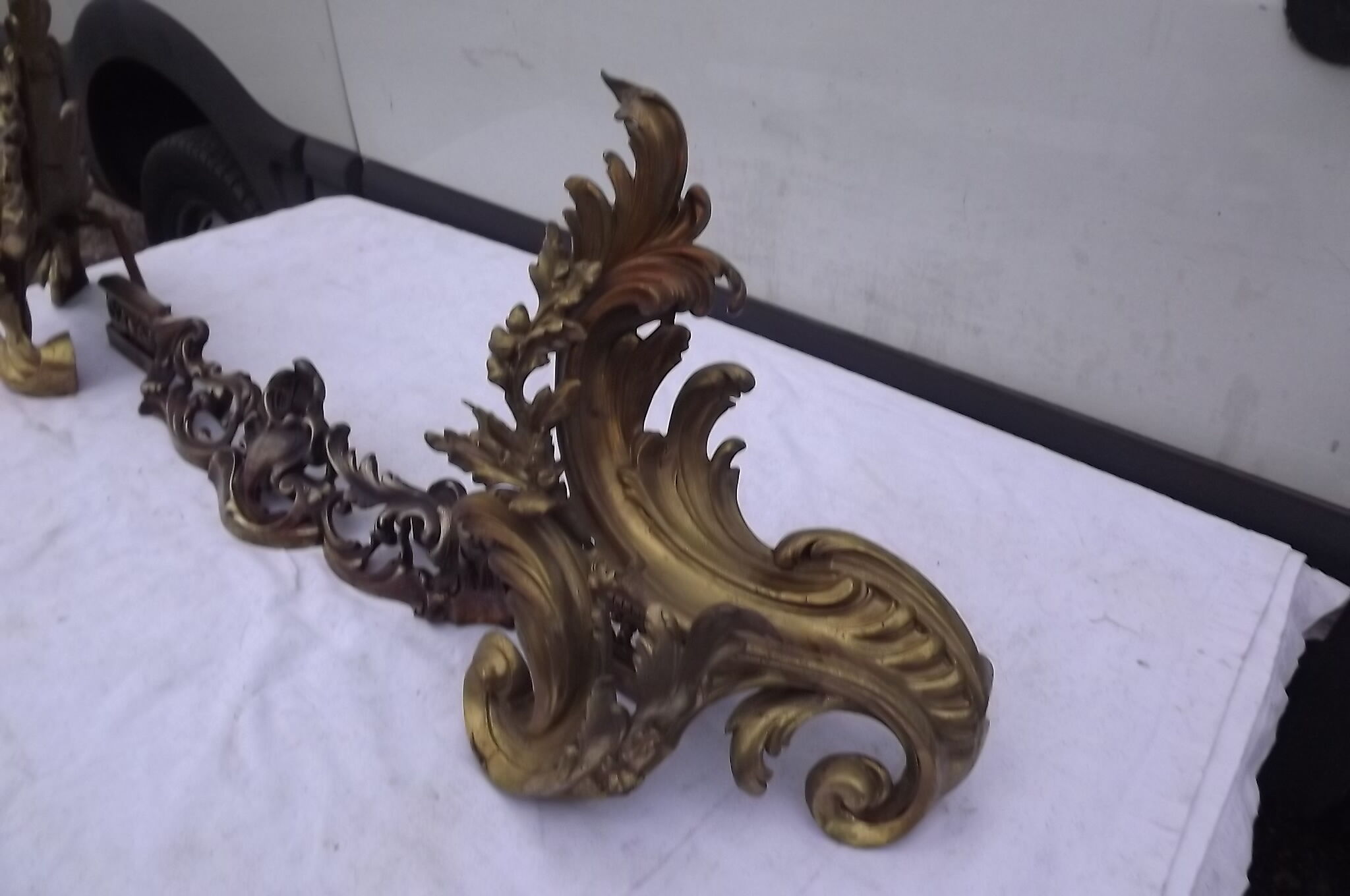 Devant de cheminée bronze 19 ème de style rocaille