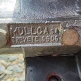 Vintage table mullca iron formica