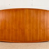 Scandinavian dining table with double extension
