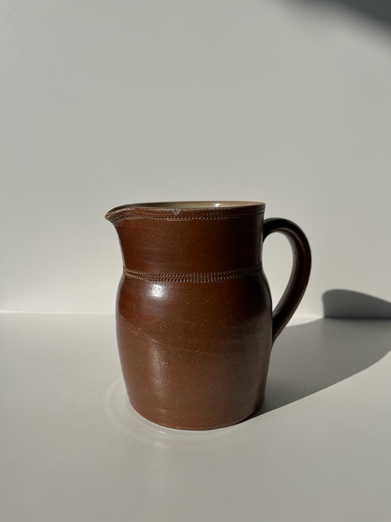 Brown ceramic pitcher H: 20 cm
