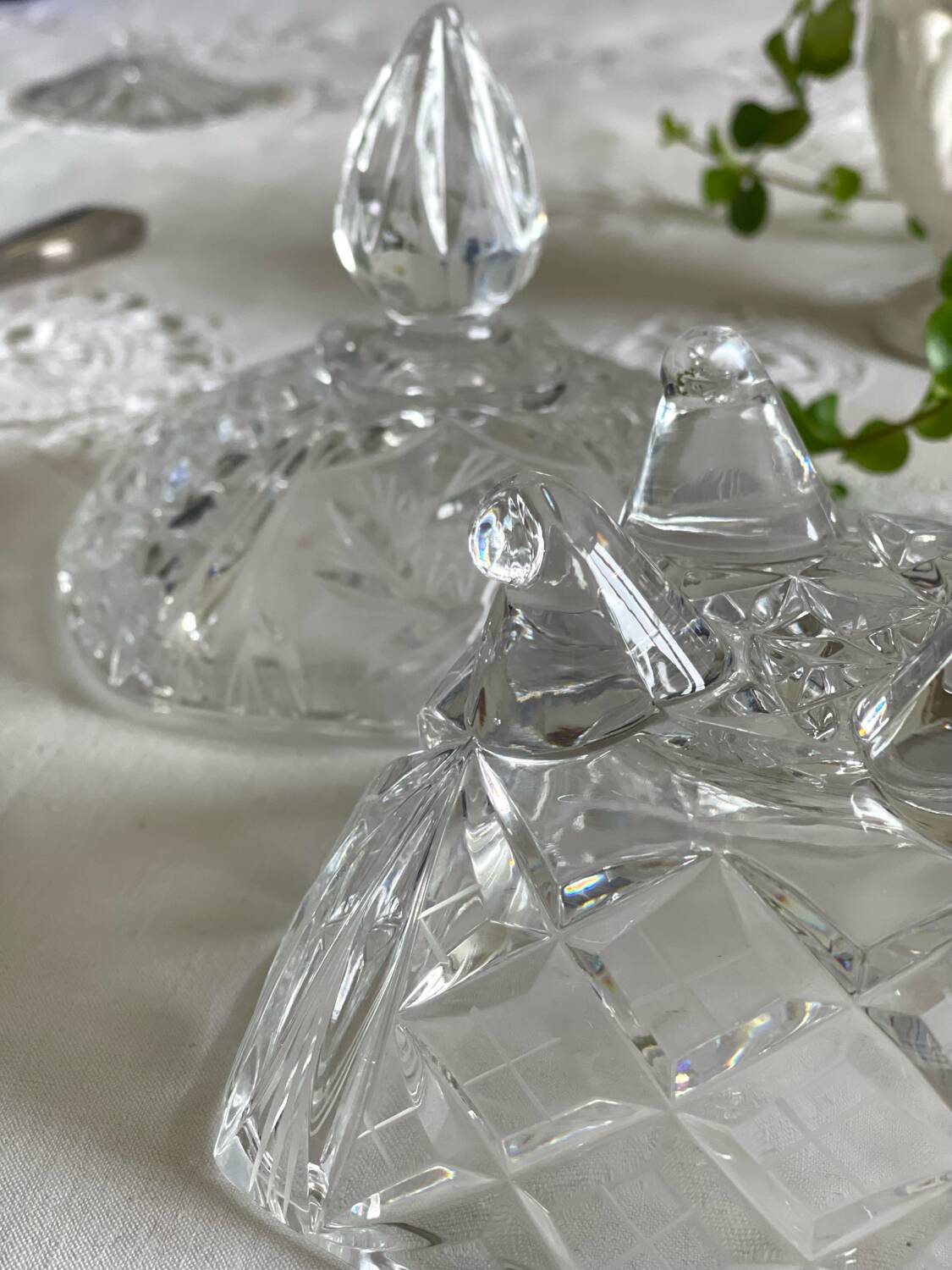 Cut crystal candy box
