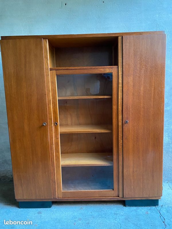 Library / Vintage solid wood sideboard – 3 doors with display cabinet
