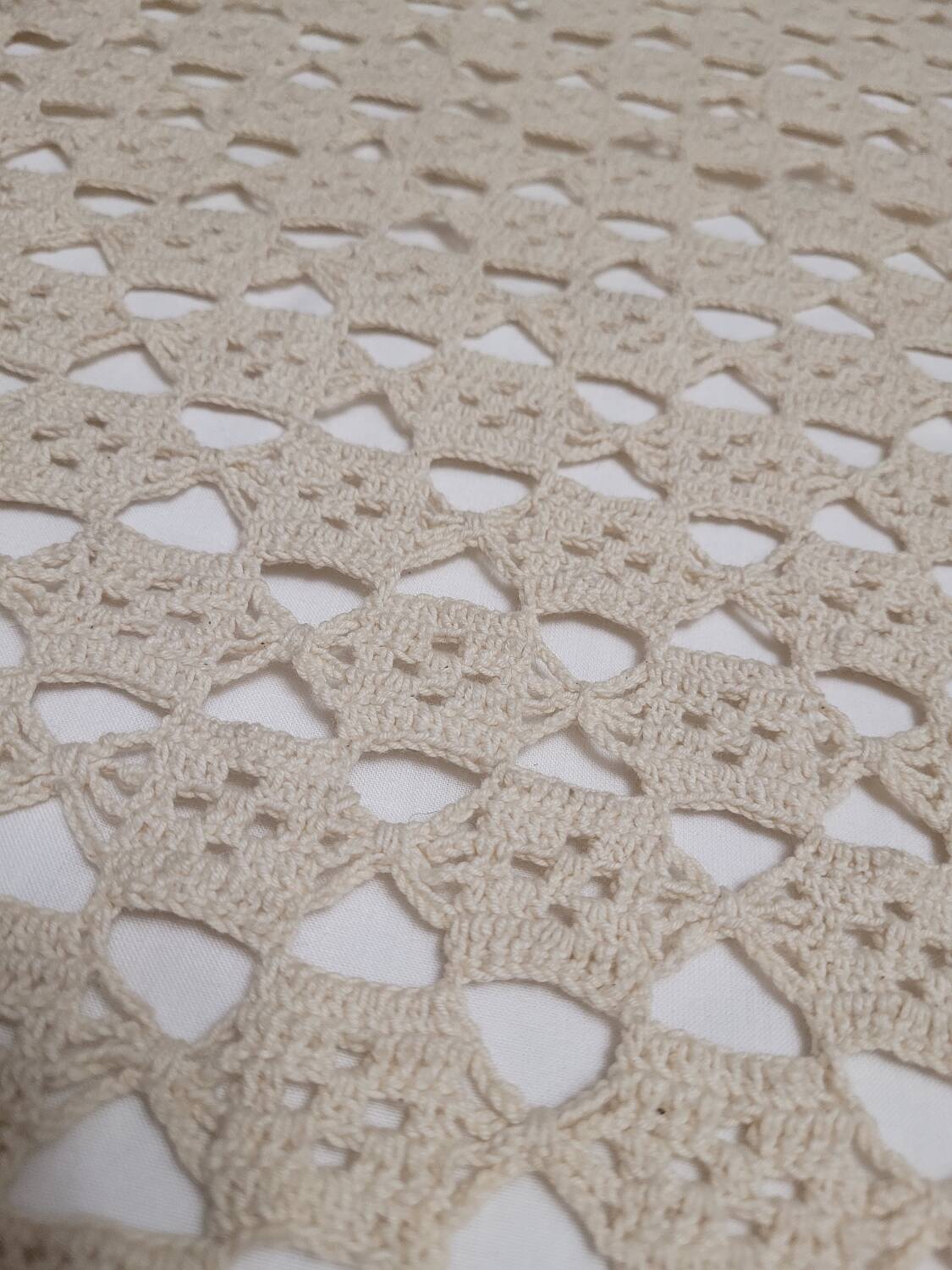 Couvre lit en crochet couleur ficelle