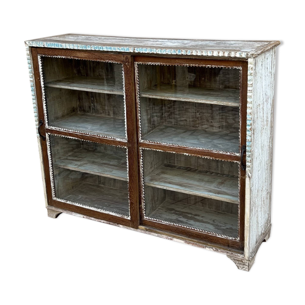 Vitrine en teck birman avec portes coulissantes