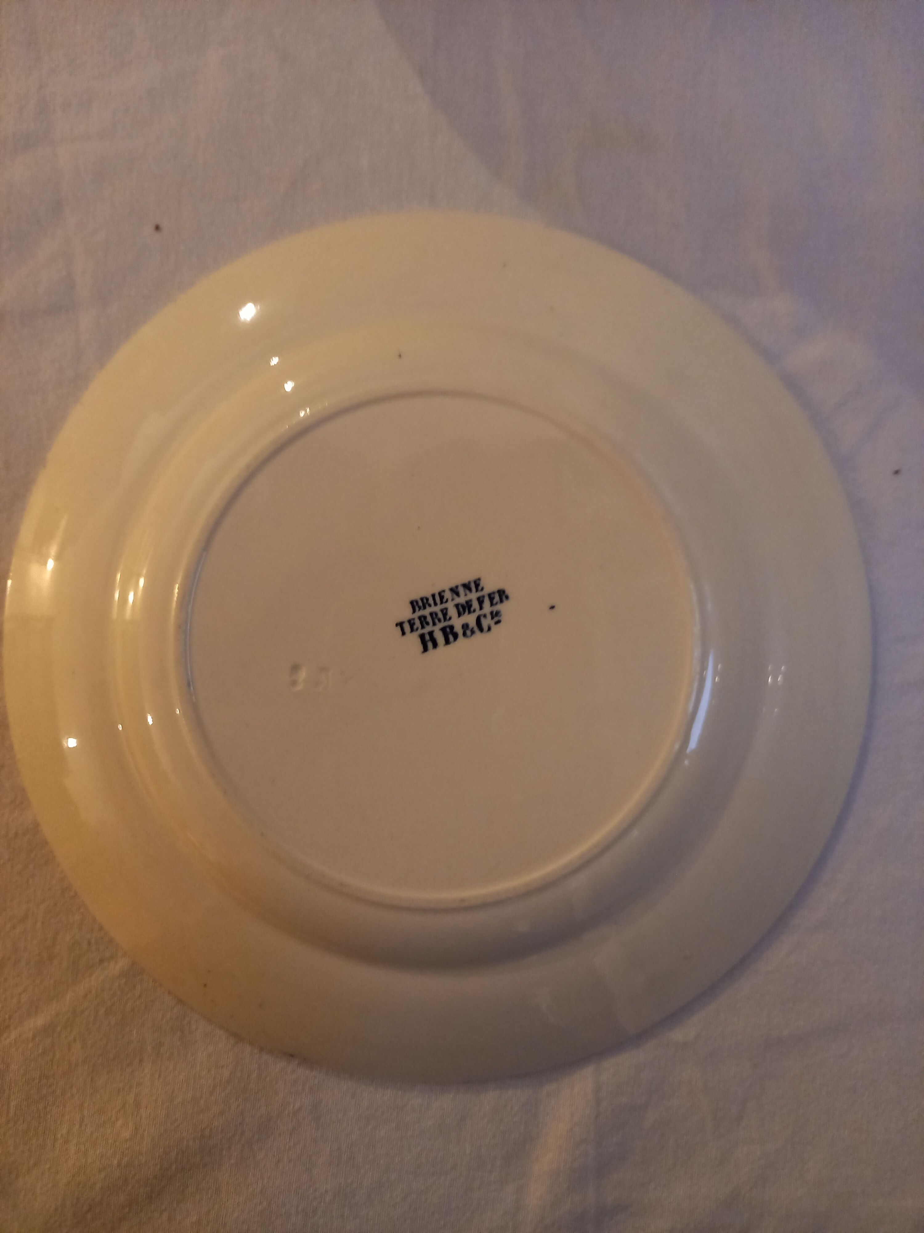 12 flat plates Terre de Fer, Brienne model, HB&CIE manufacture