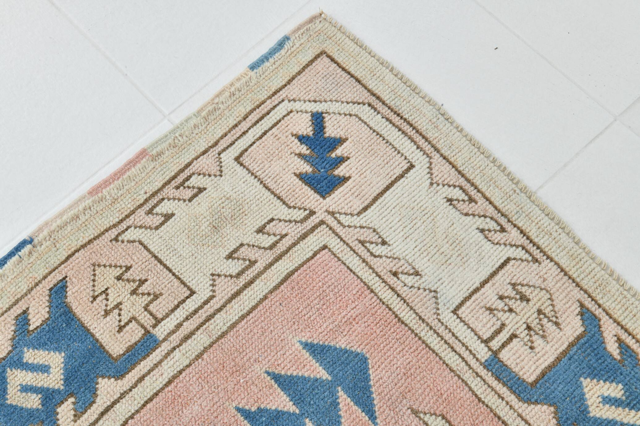 5x7 Peach & Blue Contemporary Vintage Rug, 154x226Cm SK22969