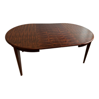 Vintage round rosewood table from Rio (+2 extensions)