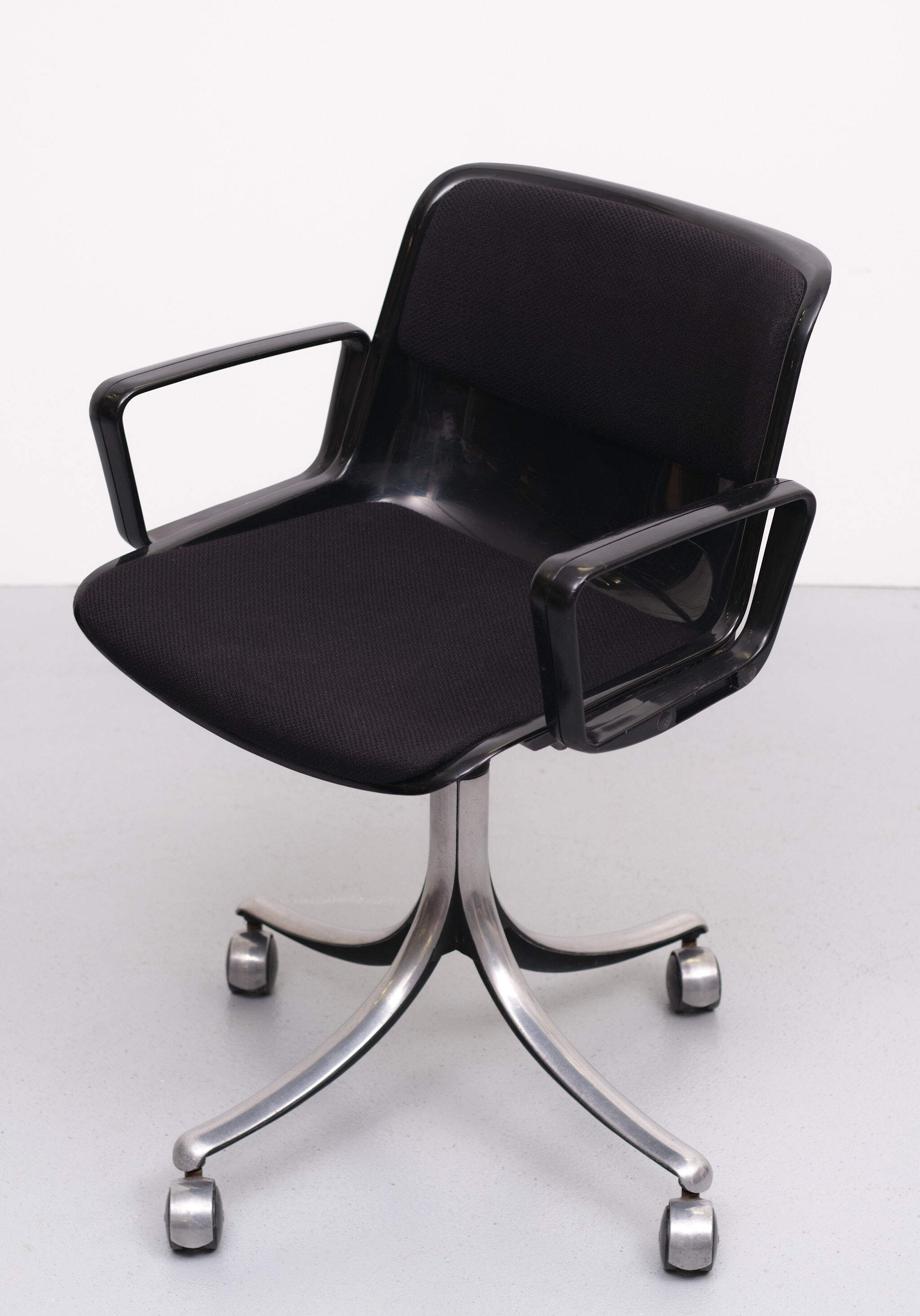 Modus Desk Chair Osvaldo Borsani Tecno Italy