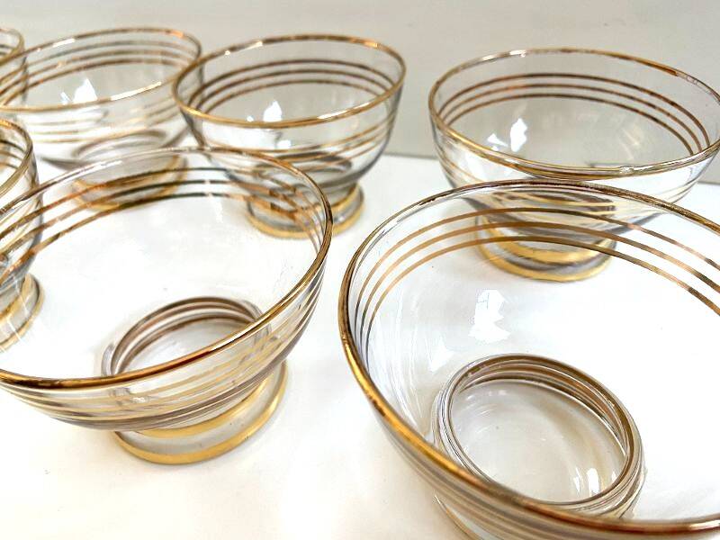 Set of 8 Glasses Coupes Bowls Champagne Alcohol Vintage Crystal Design