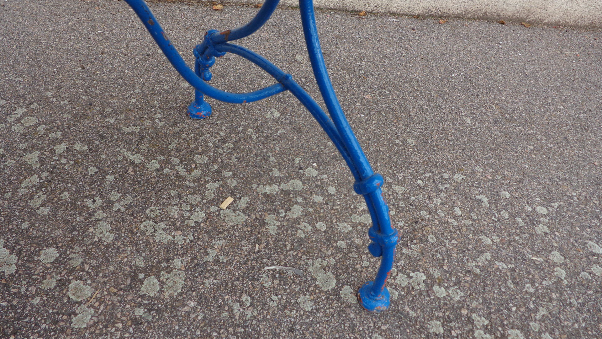 Nap III children's garden table