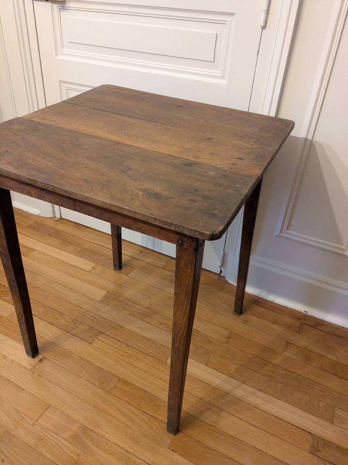 Petite table de ferme