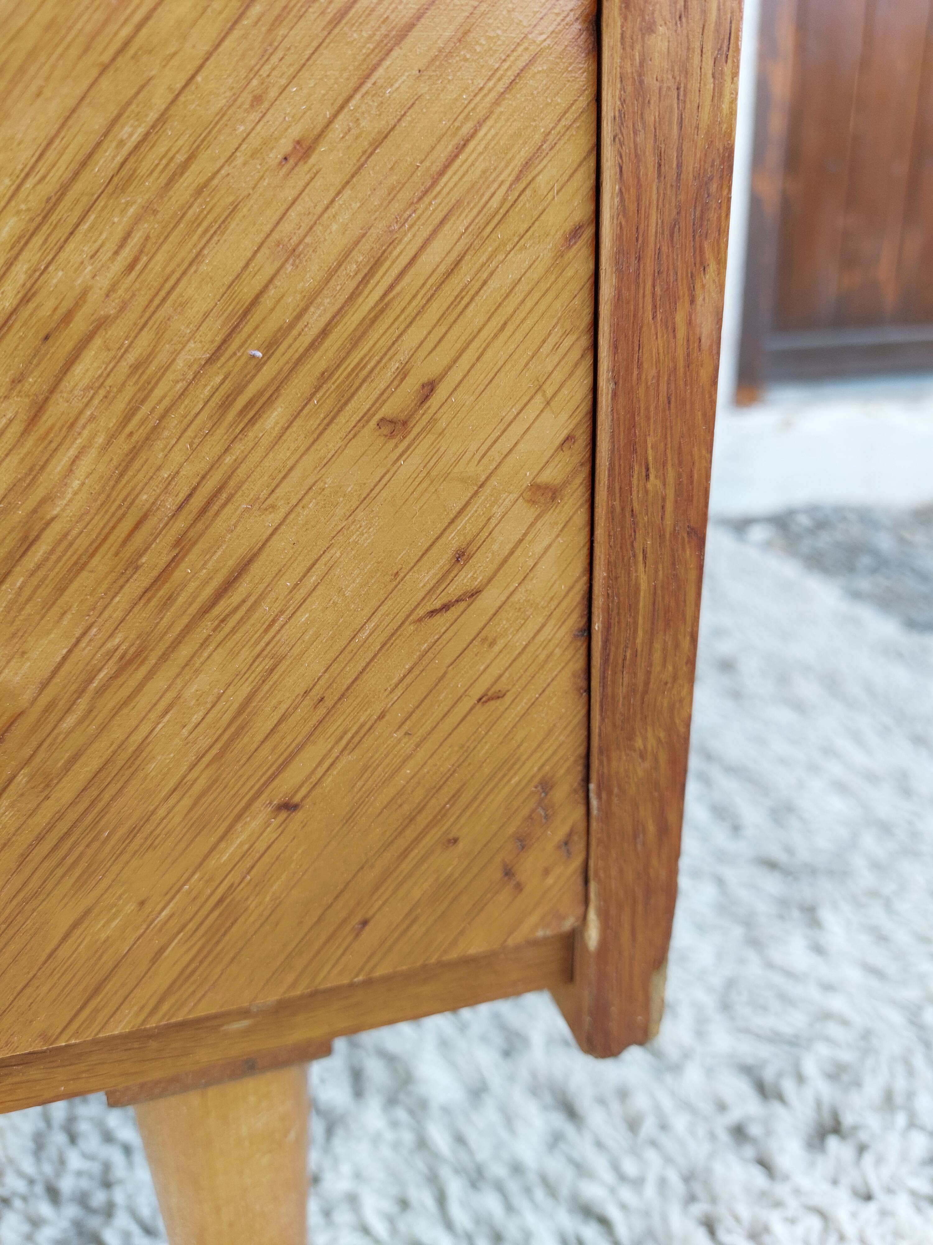 Commode vintage couleur chêne doré