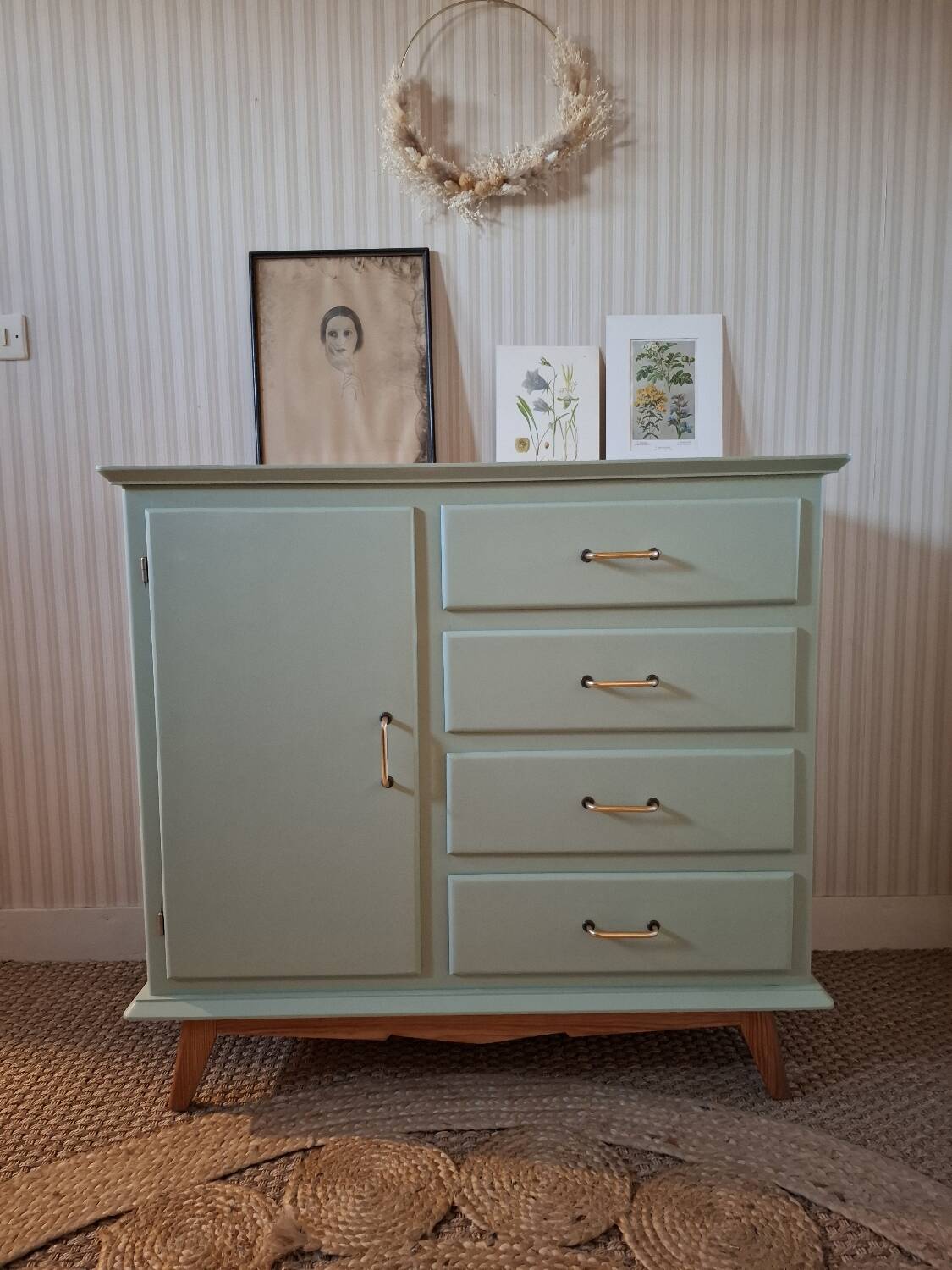 Chest of drawers, sideboard in painted wood