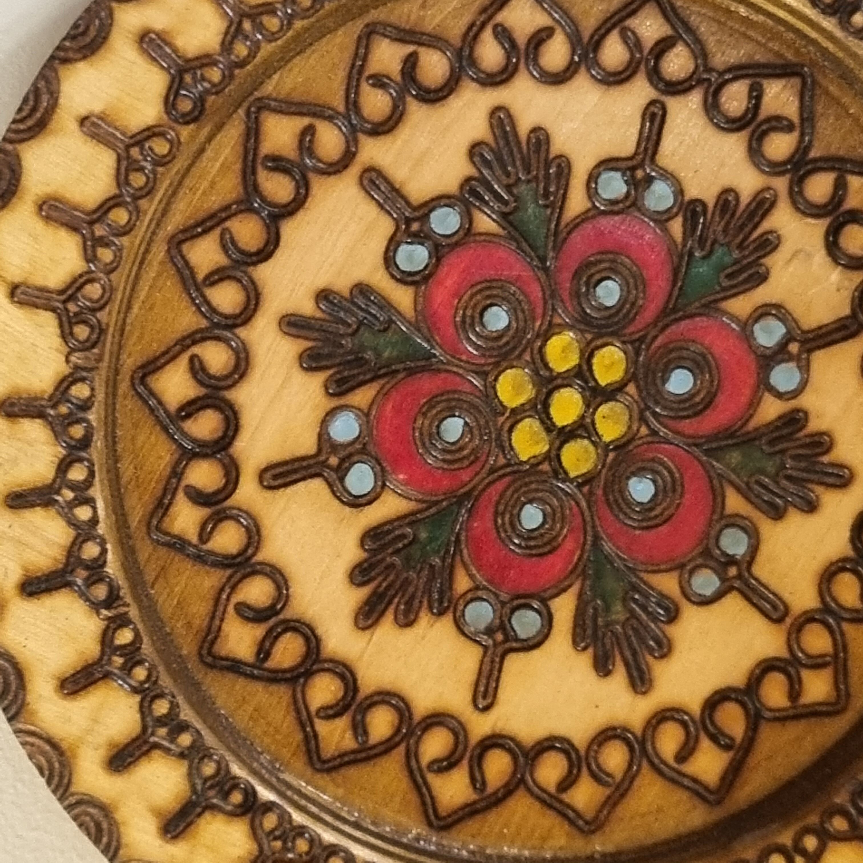 Set of 5 wooden wall decorations