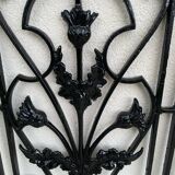 Paire de grilles anciennes en fonte époque Art Nouveau