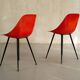 Paire de chaises en fibre de verre