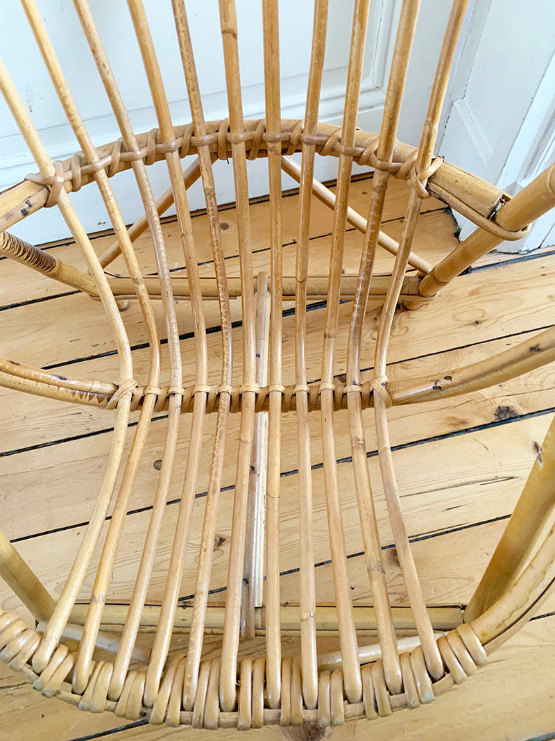 Child chair in rattan