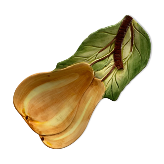 Empty ceramic pocket in the shape of pears