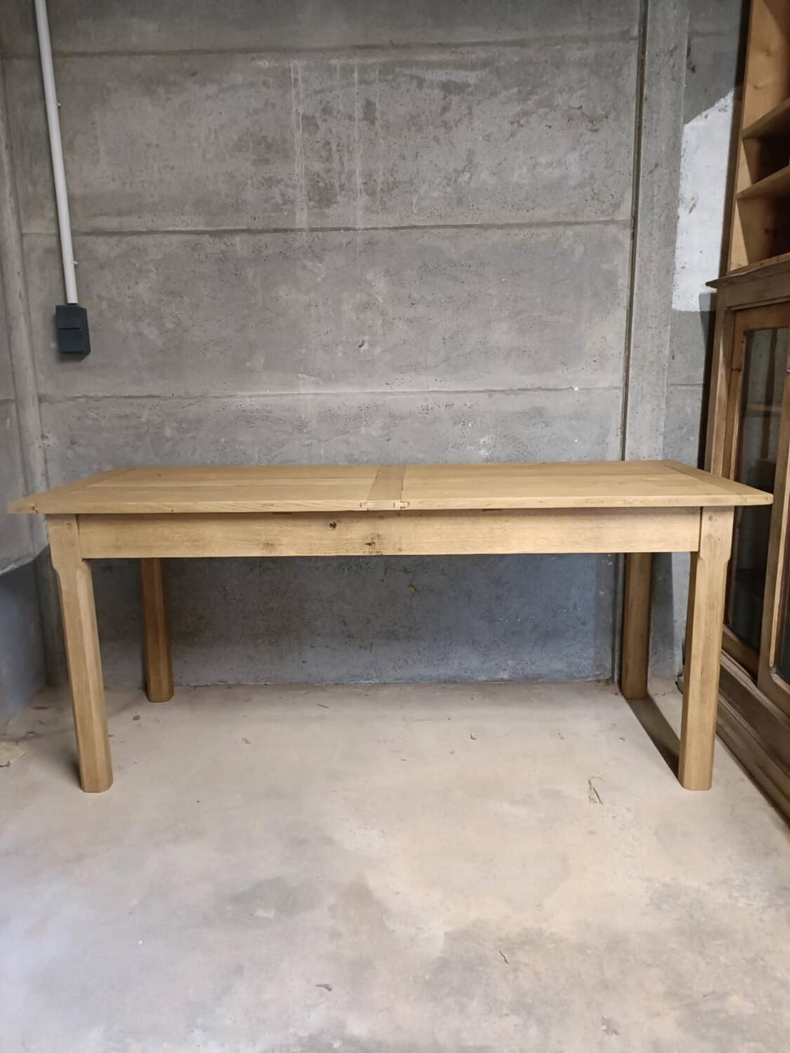 Farmhouse table