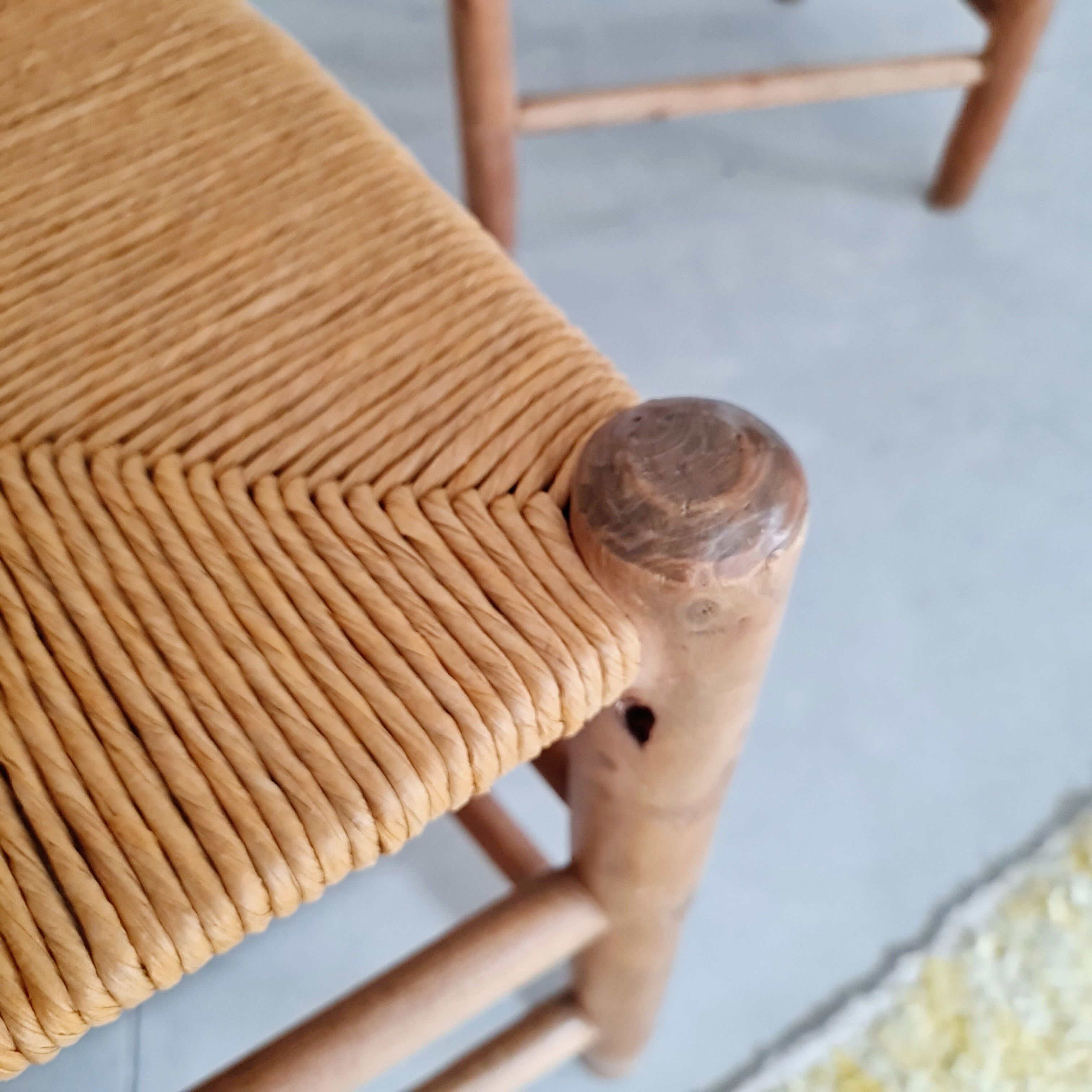 Paire de chaises en bois et paille