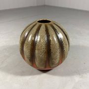 Leen Muller vase Kon Plazuid Gouda 1932