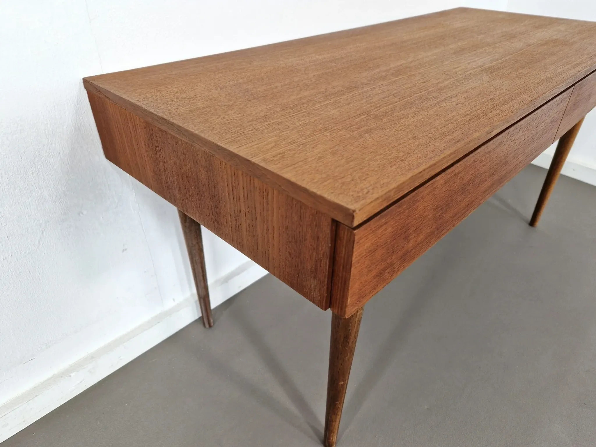 Scandinavian style teak side table | 1960s