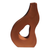 Vase plat en faïence rouge fait main artisanale creatrice