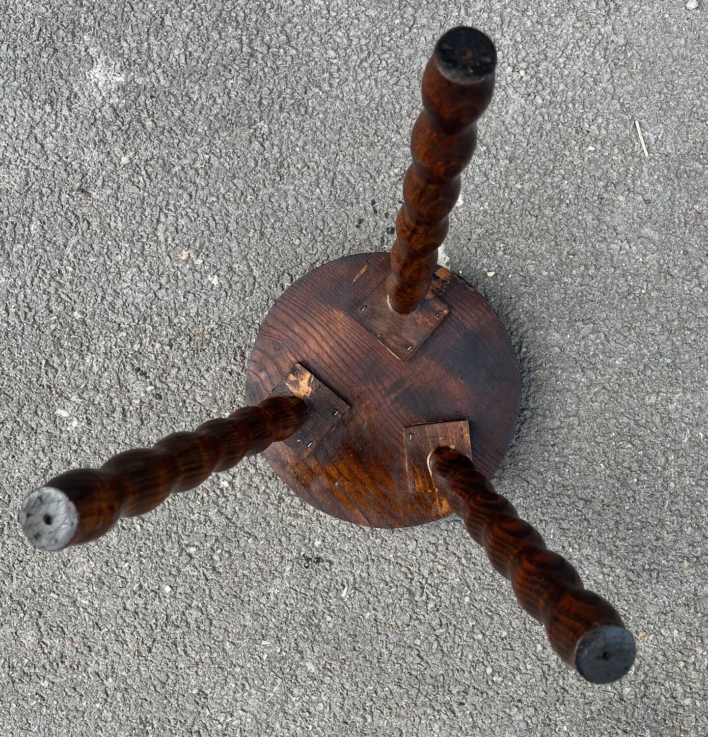 Wooden tripod stool or harness