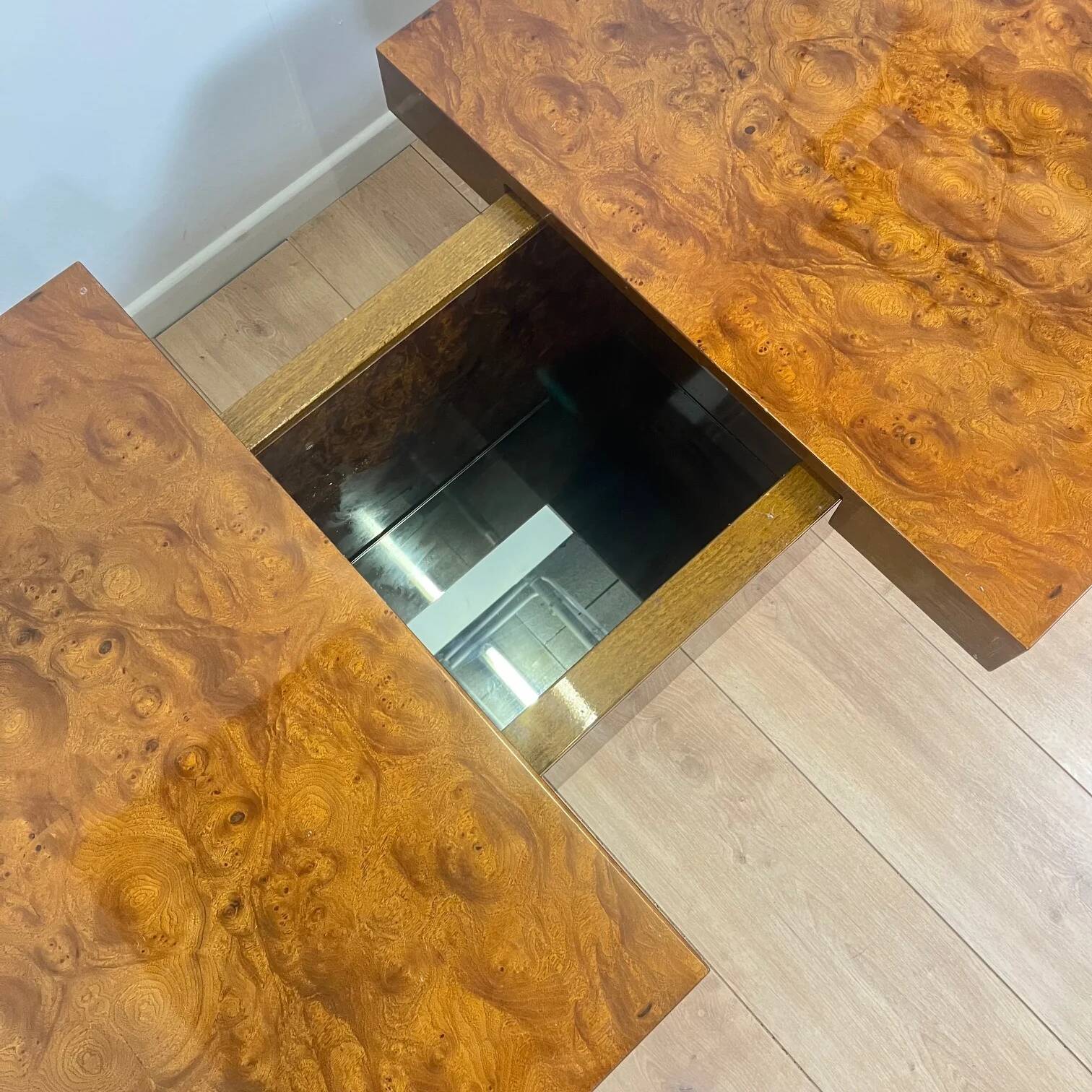 Art Deco coffee table in burl wood – 1930s/1940s