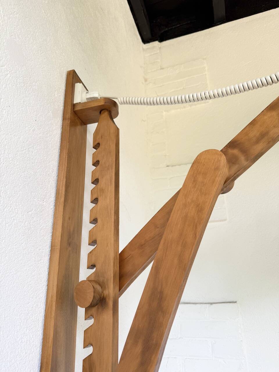 Mountain furniture gallows France pine