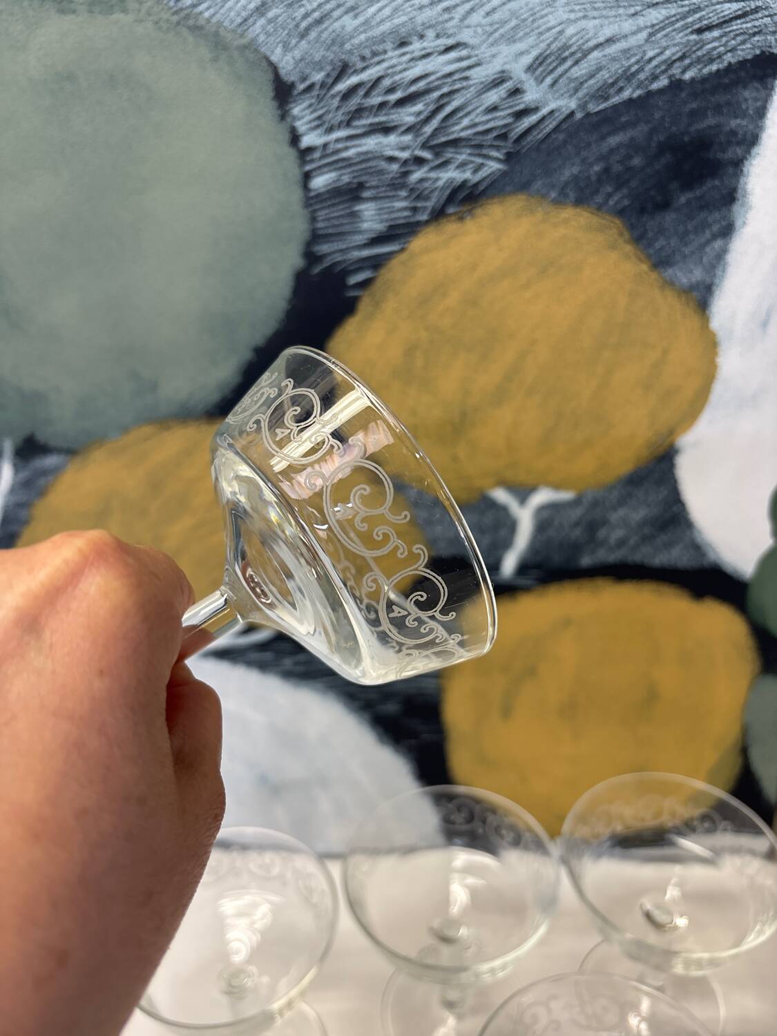 Set of 5 engraved champagne glasses from the 50s