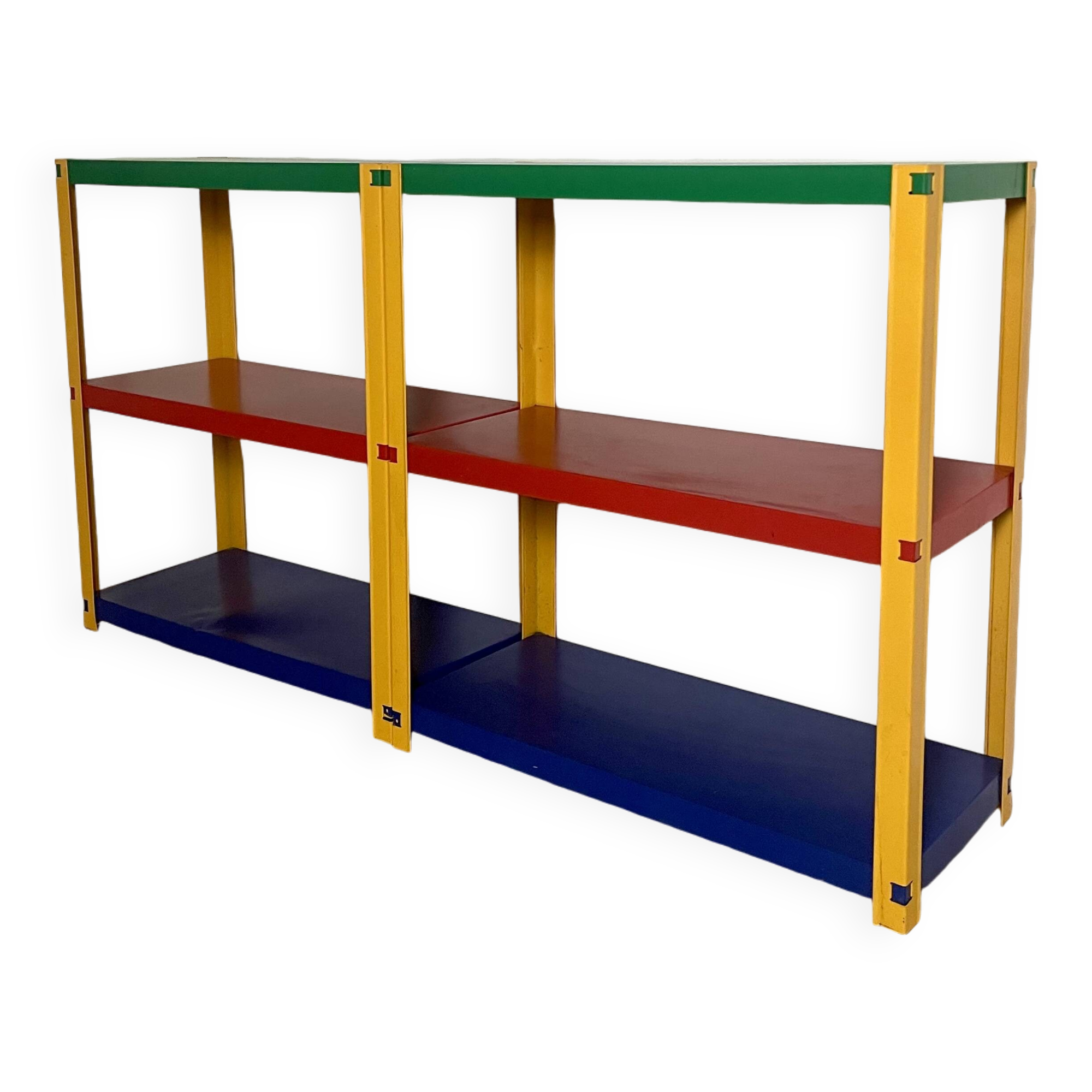 Memphis shelves from the 1980s