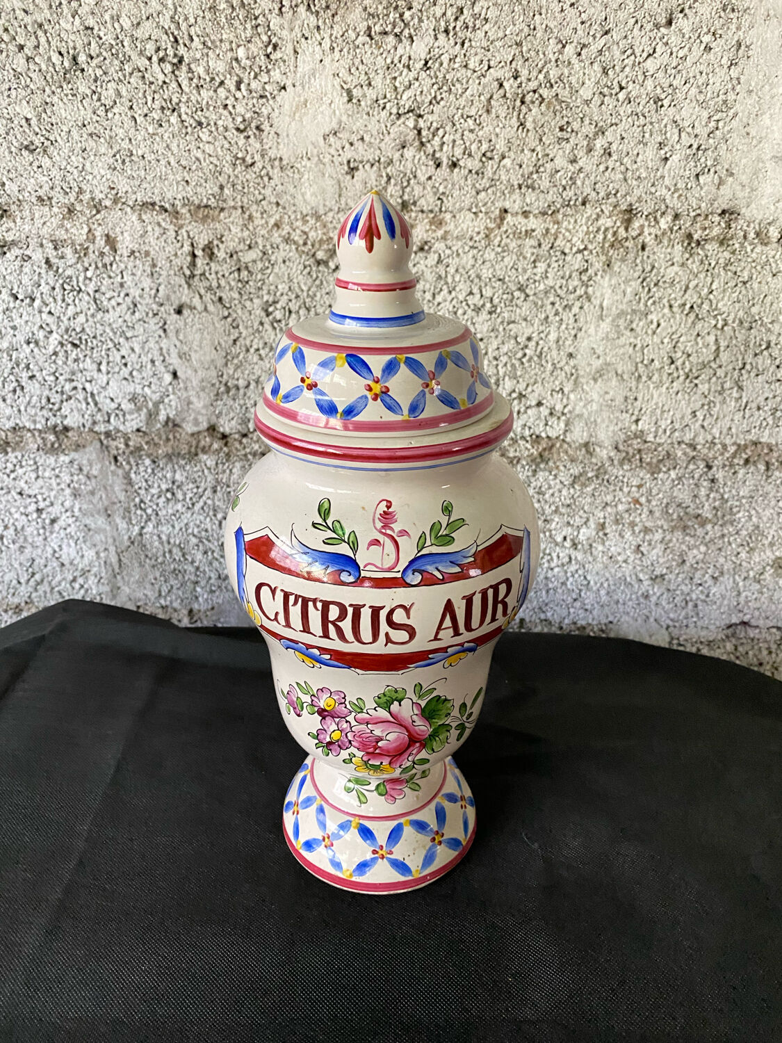 Citrus aur medicine jar