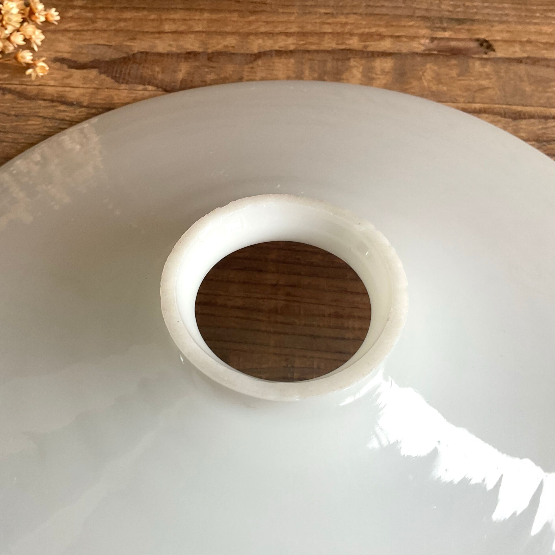 Suspension en opaline blanche