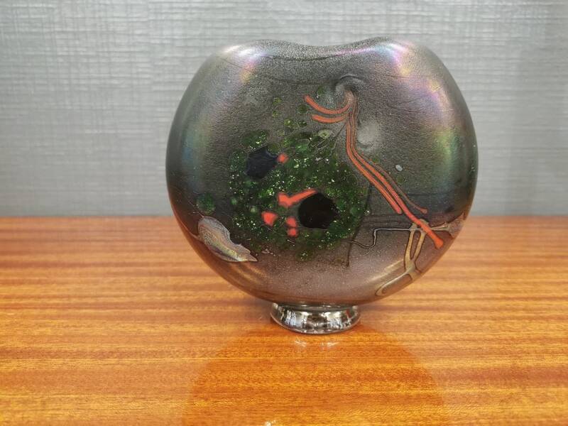 Blown glass vase signed by Robert Pierini
