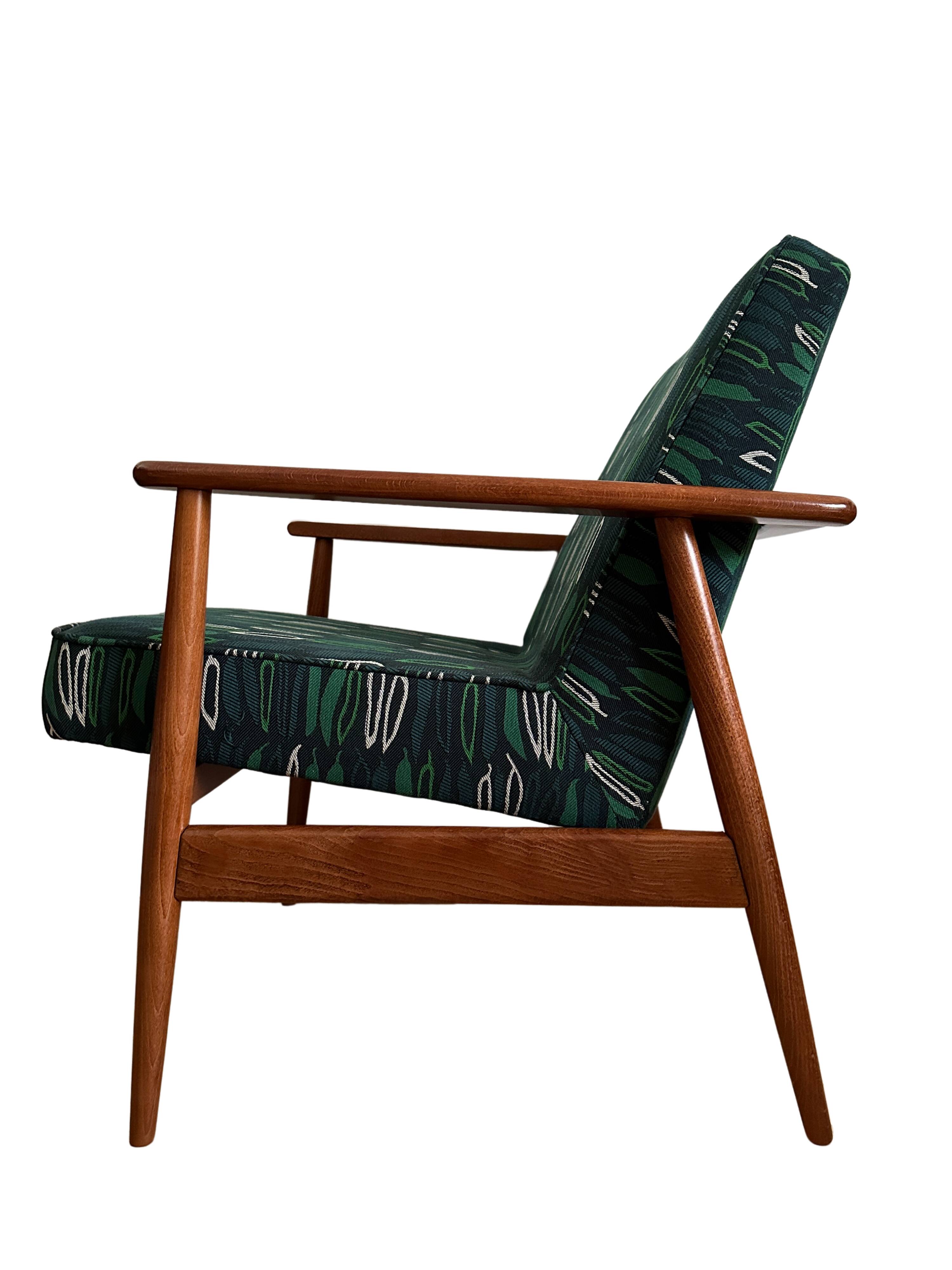 Set of Midcentury Armchairs, by Juliszu Kędziorek in Green Jacquard, 1960s