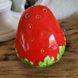 Strawberry sugar shaker