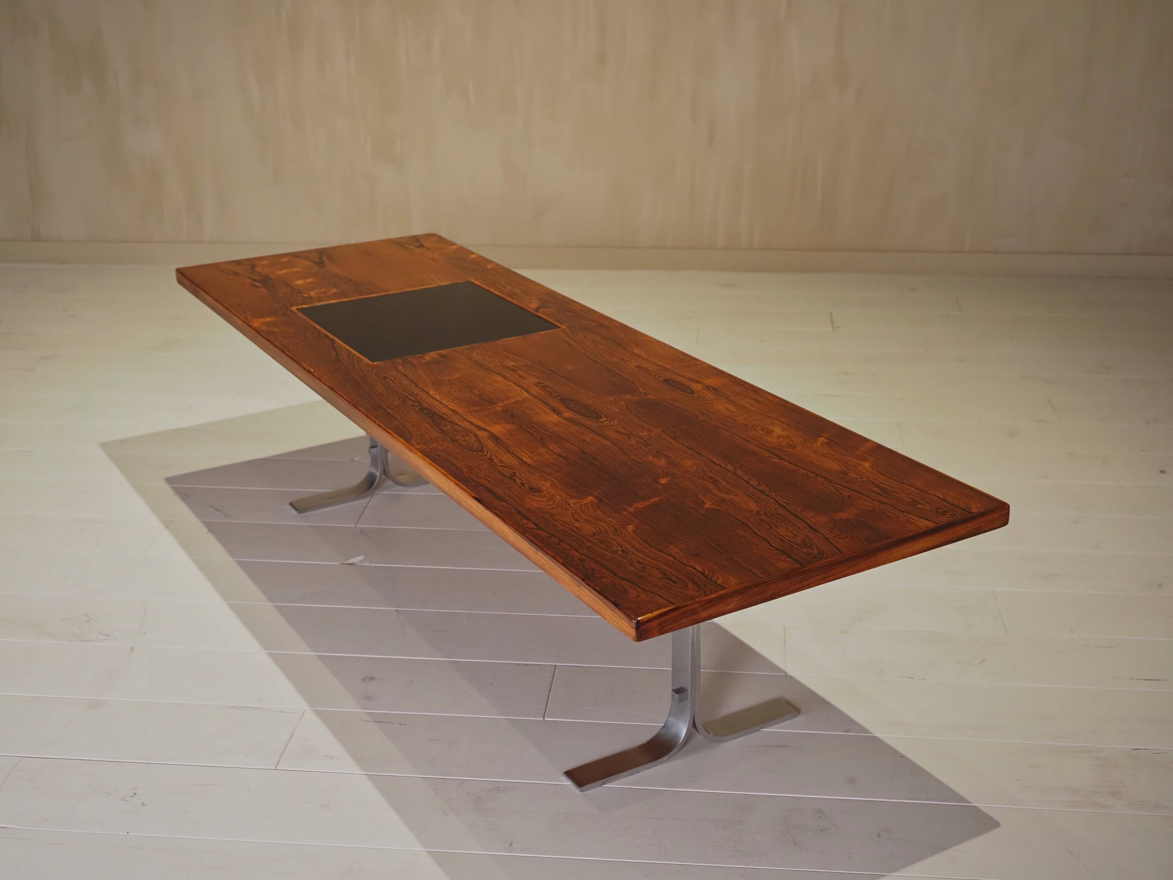 "Model 66" coffee table from the 1950s by Erik Bach.